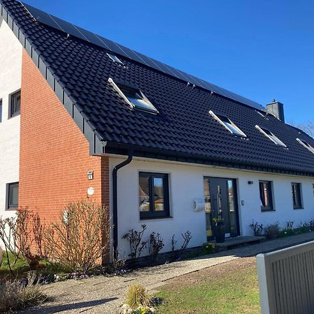 Haus Suedwind Lägenhet Büsum Exteriör bild